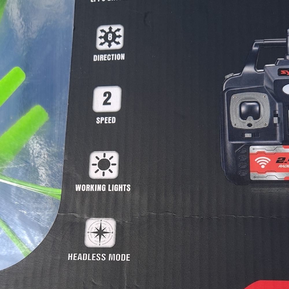 Syma Drone with Green Propellers and Remote - Picture 5 of 15